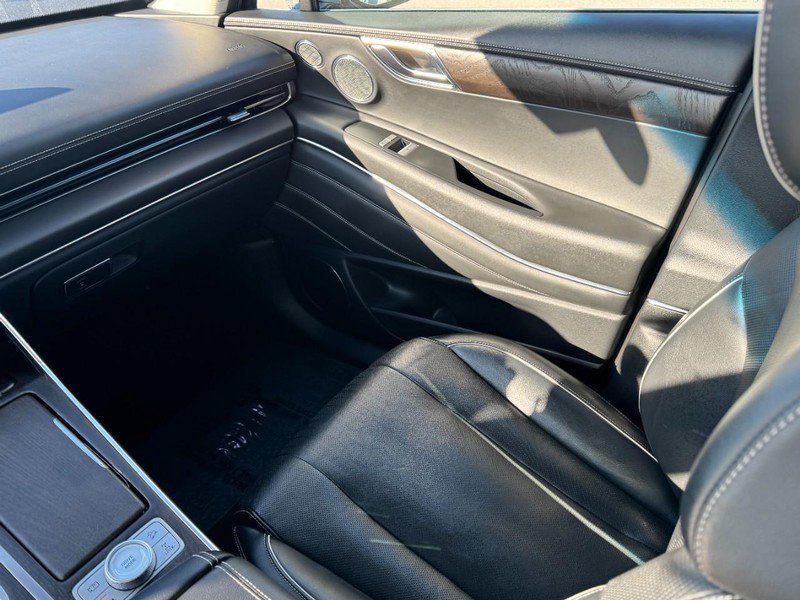 Used 2021 Genesis GV80 2.5T w/ Prestige Package 04 image 11