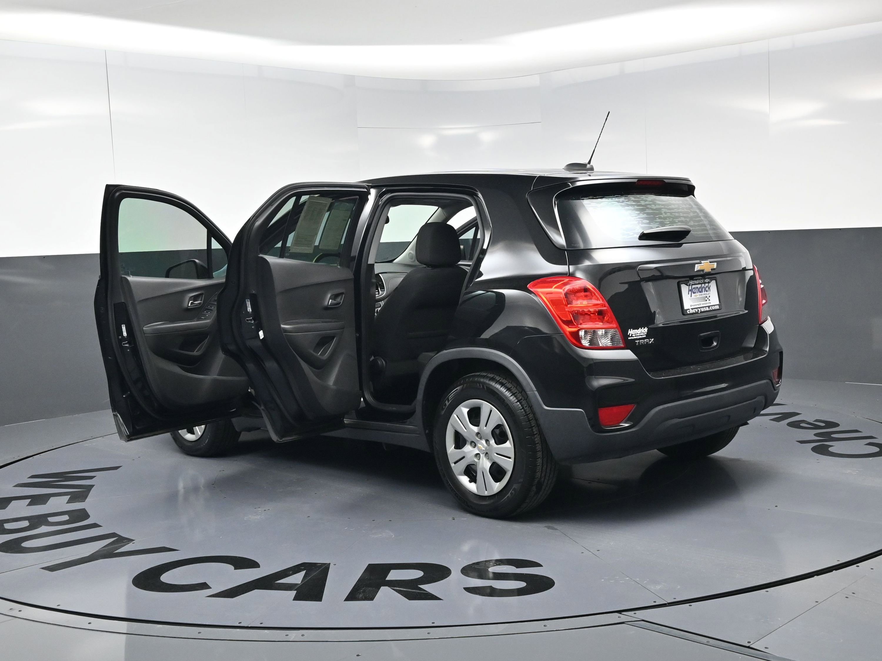 Used 2018 Chevrolet Trax LS image 27