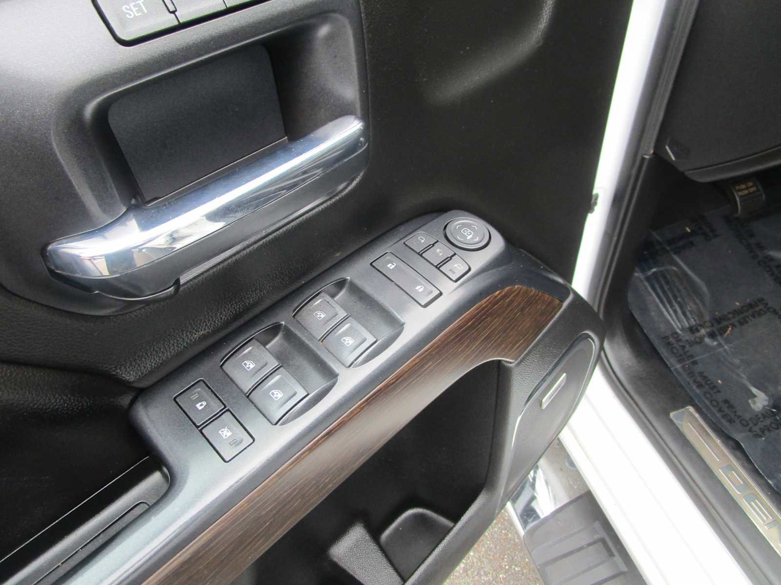 Used 2019 GMC Sierra 2500 Denali image 16