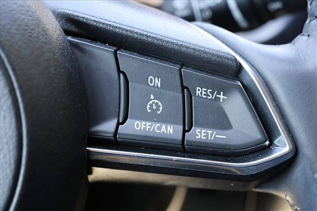 Used 2018 MAZDA MAZDA3 Touring FWD image 16
