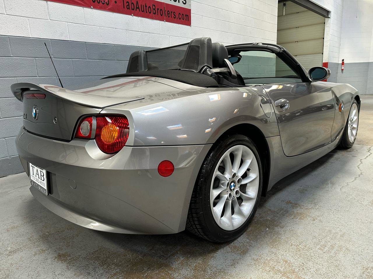 Used 2003 BMW Z4 2.5i RWD image 3