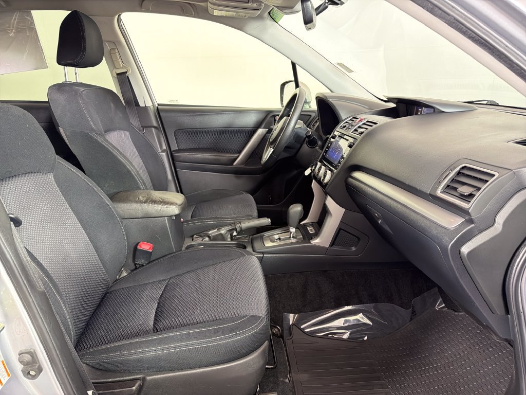 Used 2017 Subaru Forester 2.5i Premium AWD/4WD image 20