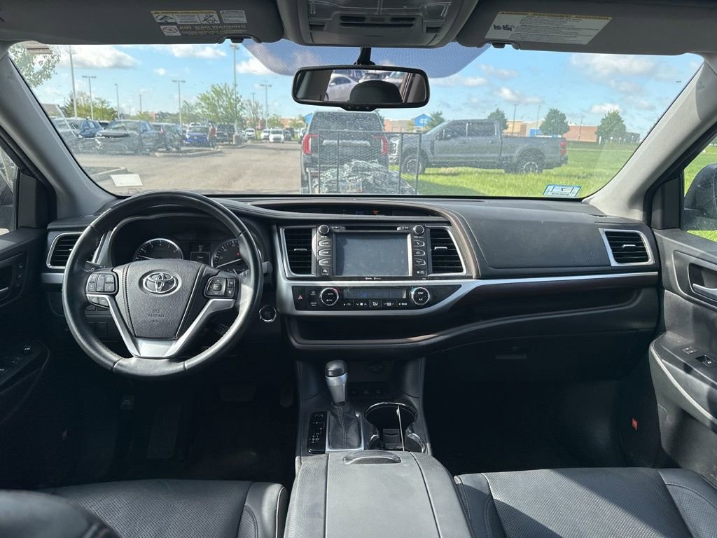 Used 2014 Toyota Highlander Limited AWD/4WD image 19