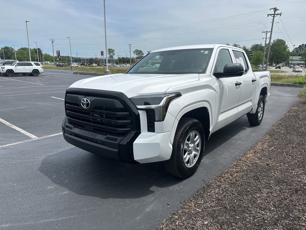 Certified 2025 Toyota Tundra SR w/ SR Tow Package AWD/4WD image 4