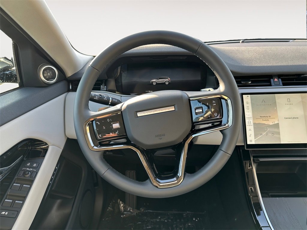 New 2025 Land Rover Range Rover Evoque S image 12