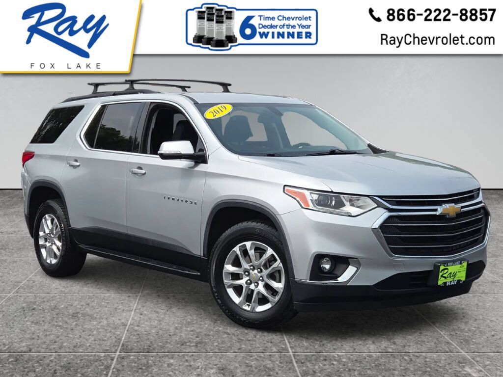 Used 2019 Chevrolet Traverse LT FWD image 1