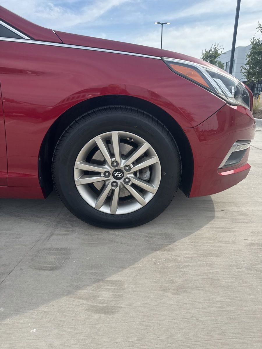 Used 2015 Hyundai Sonata SE w/ Option Group 09 FWD image 26