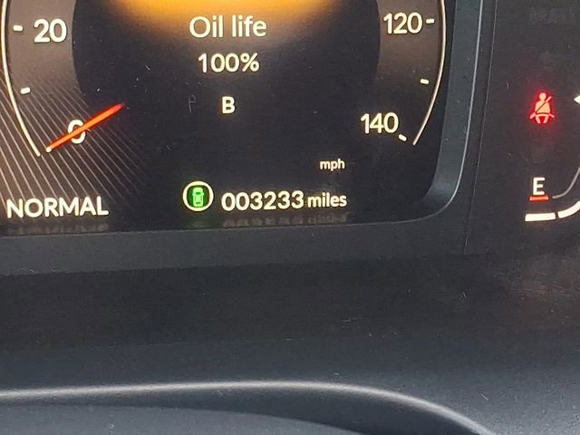 Certified 2025 Acura ADX A-Spec image 21