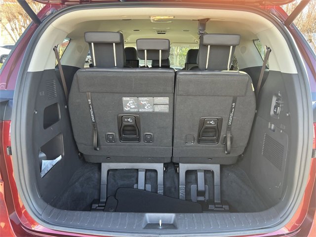 Certified 2023 Kia Carnival SX image 24