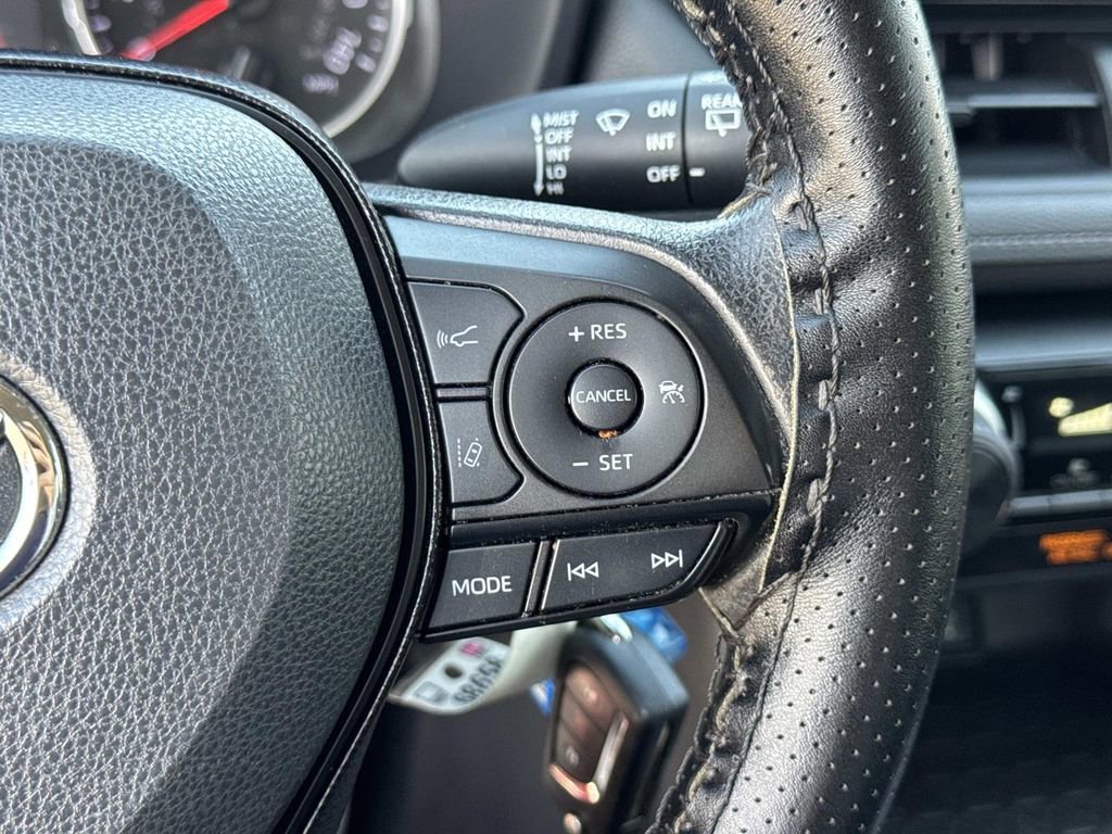 Used 2020 Toyota RAV4 LE w/ All Weather Liner Package image 11