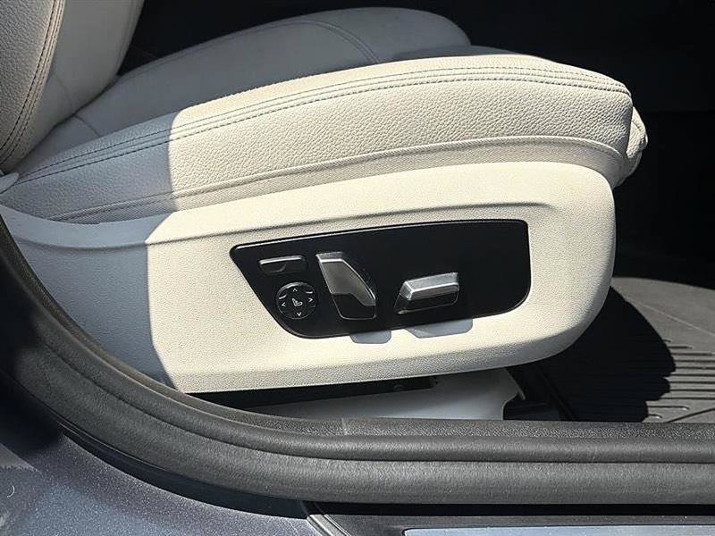 Used 2017 BMW 530i RWD image 35