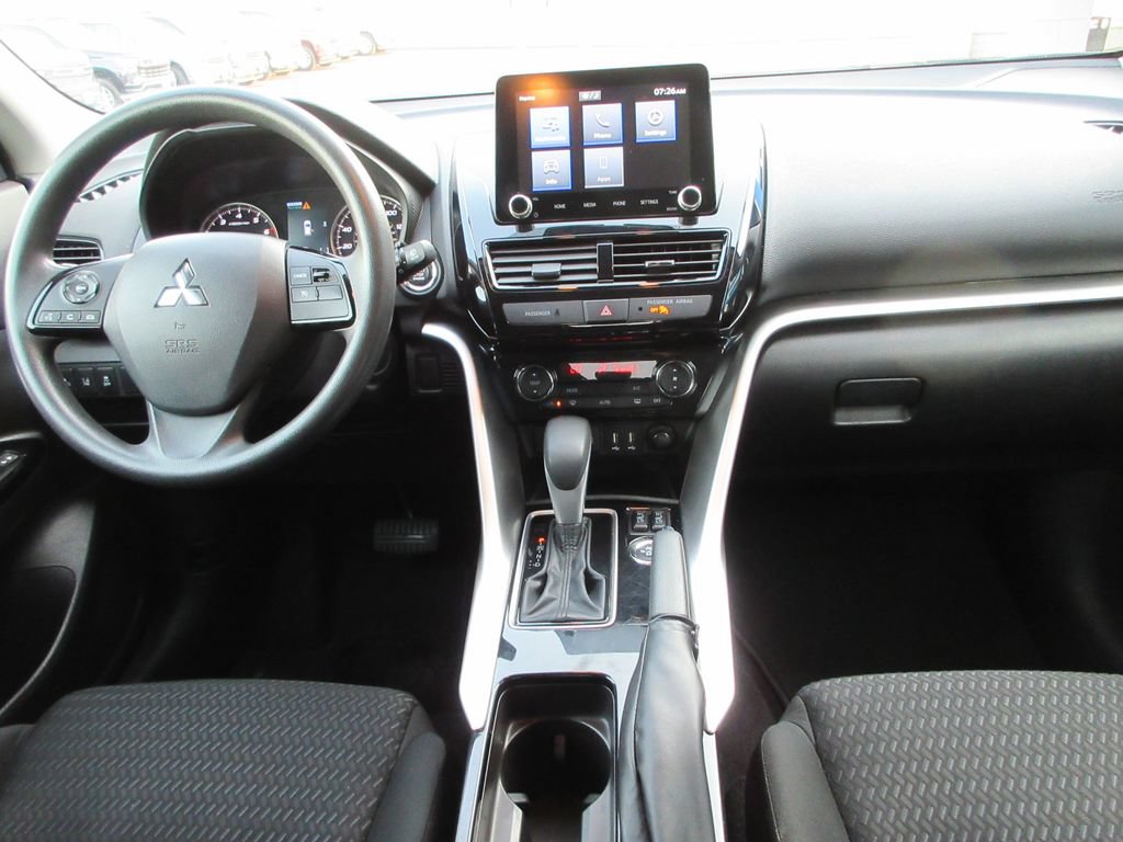 Used 2025 Mitsubishi Eclipse Cross LE AWD/4WD image 15