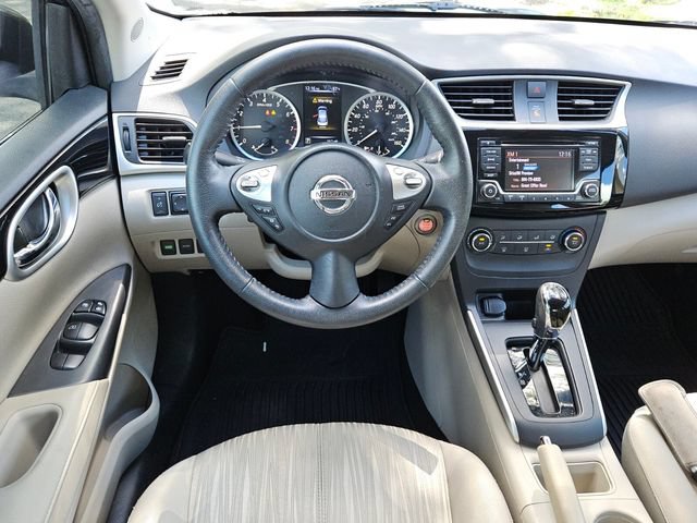 Used 2016 Nissan Sentra FWD image 12