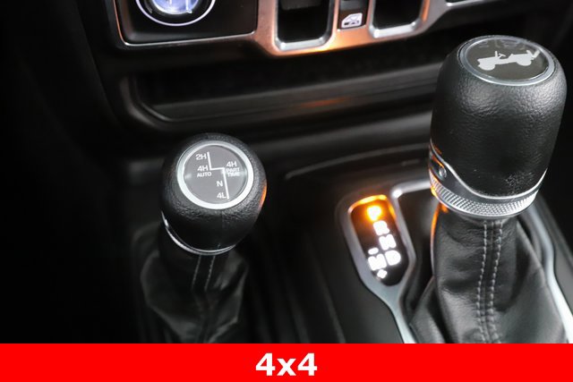 Used 2025 Jeep Wrangler Unlimited Sahara image 24