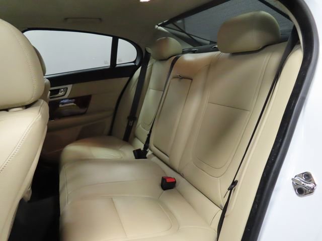 Used 2012 Jaguar XF image 20
