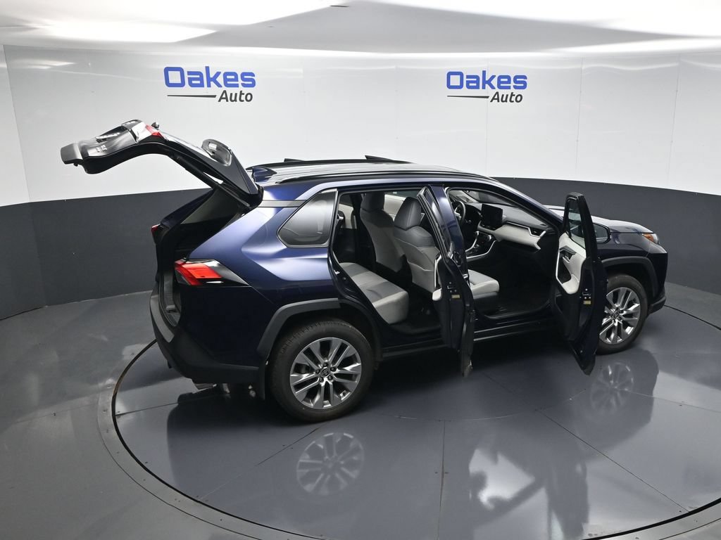 Used 2023 Toyota RAV4 XLE Premium AWD/4WD image 59
