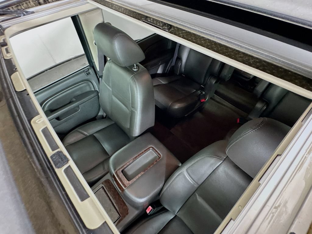 Used 2013 GMC Yukon Denali RWD image 25