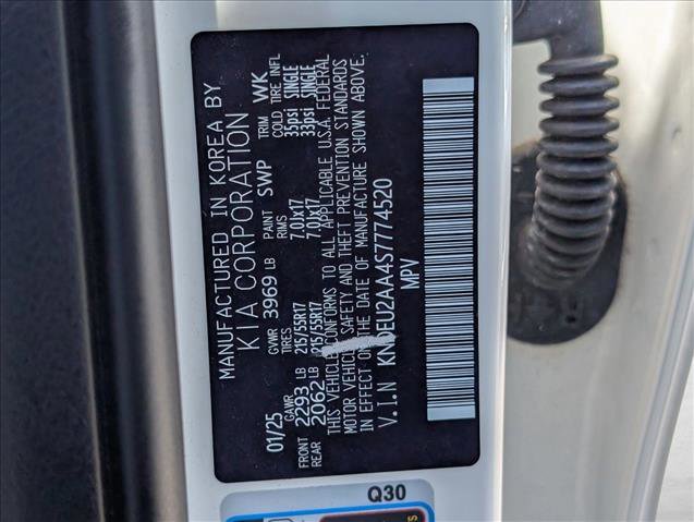 Used 2025 Kia Seltos S image 25