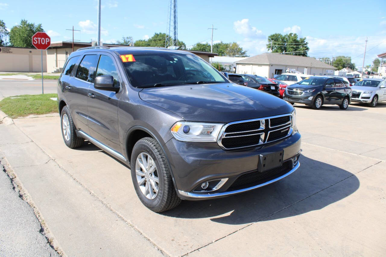 Used 2017 Dodge Durango SXT w/ Quick Order Package 23B image 2