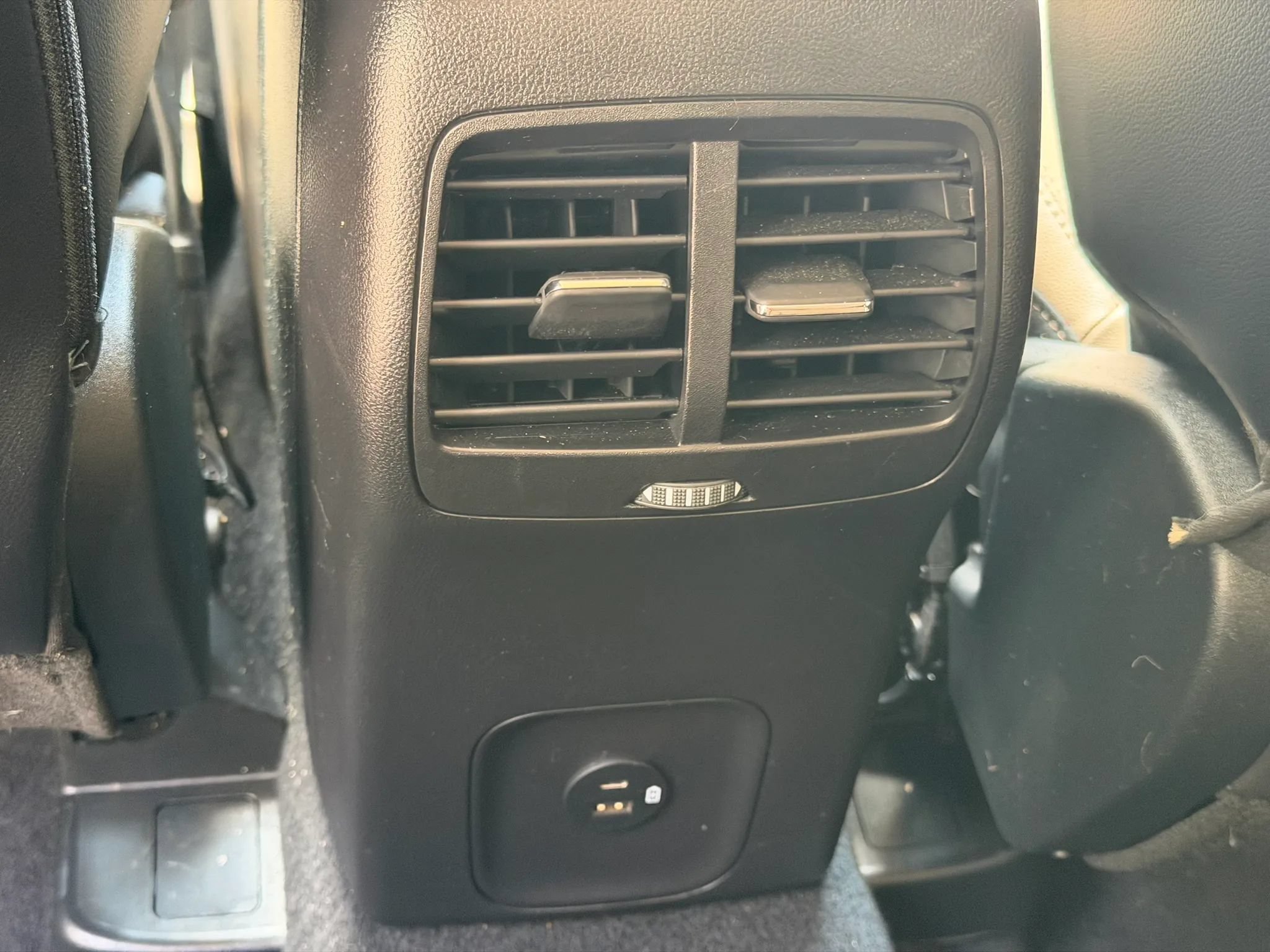 Used 2021 Ford Escape SEL w/ Technology Package FWD image 18