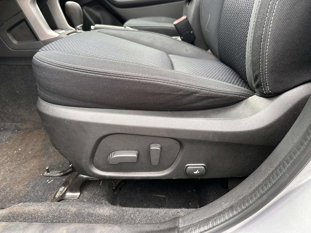 Used 2017 Subaru Forester 2.5i Premium AWD/4WD image 10