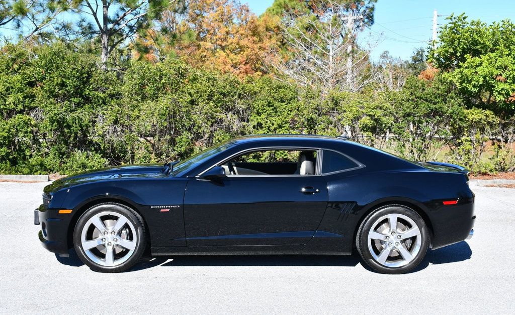 Used 2010 Chevrolet Camaro SS w/ RS Package image 24