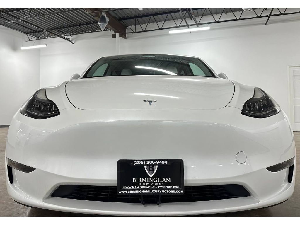 Used 2023 Tesla Model Y Performance image 3