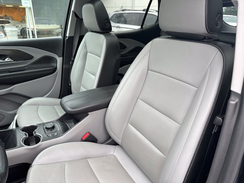 Used 2023 GMC Terrain SLT AWD/4WD image 11