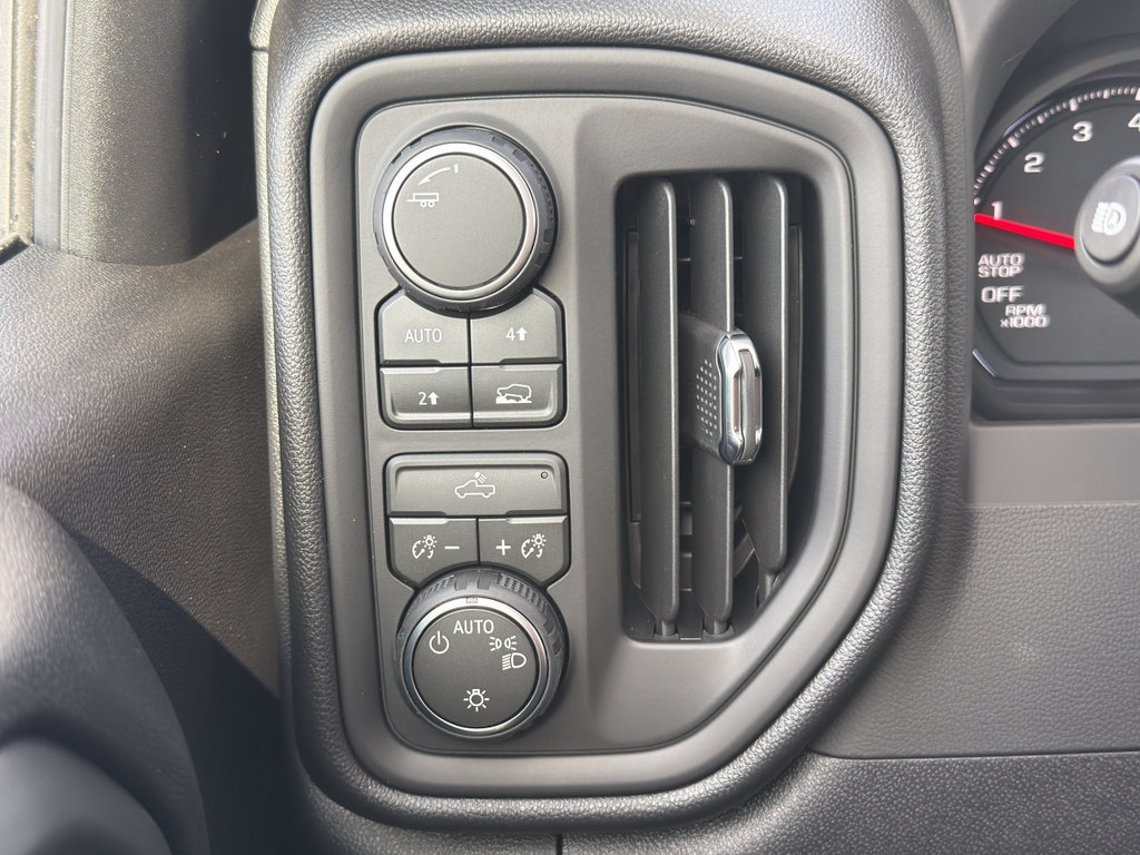 New 2026 Chevrolet Silverado 1500 Custom w/ Turbomax Blackout Package AWD/4WD image 12