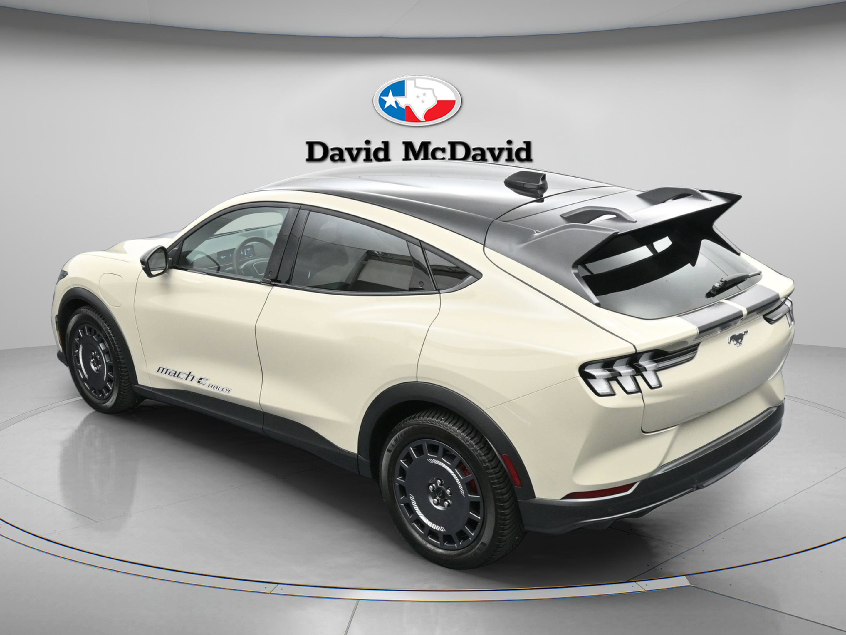 Used 2025 Ford Mustang Mach-E GT AWD/4WD image 10