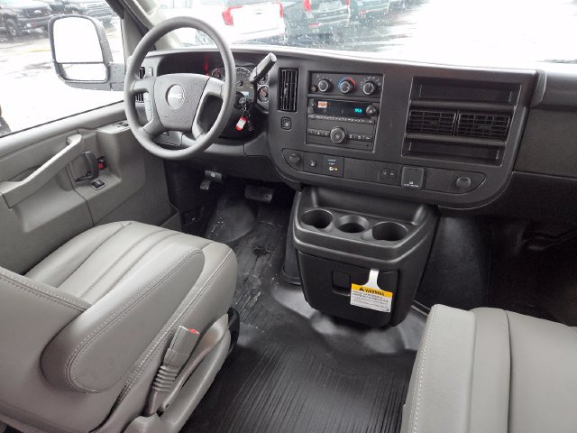New 2026 GMC Savana 3500 w/ Driver Convenience Package RWD image 20