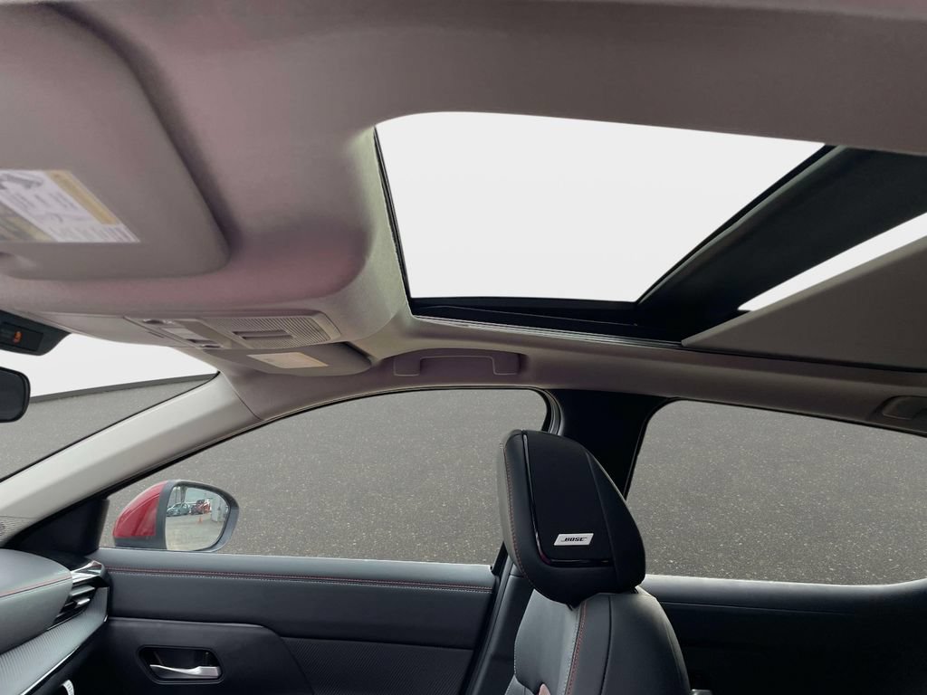New 2027 Nissan Kicks SR w/ SR Premium Package FWD image 22
