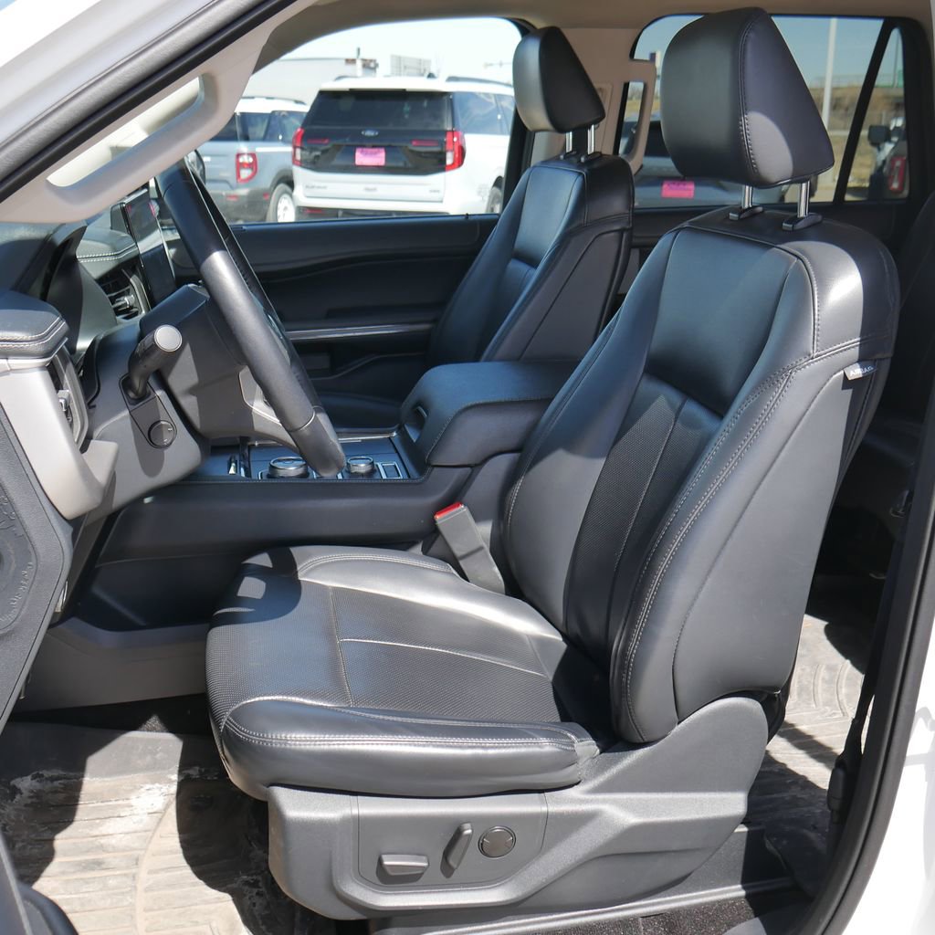 Used 2022 Ford Expedition XLT AWD/4WD image 29