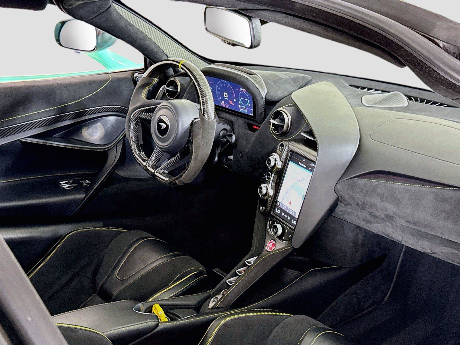 Used 2021 McLaren 720S Performance RWD image 25