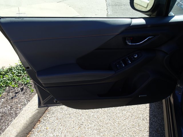 Used 2024 Subaru Crosstrek 2.5i Limited w/ Crosstrek Mirror Package AWD/4WD image 14