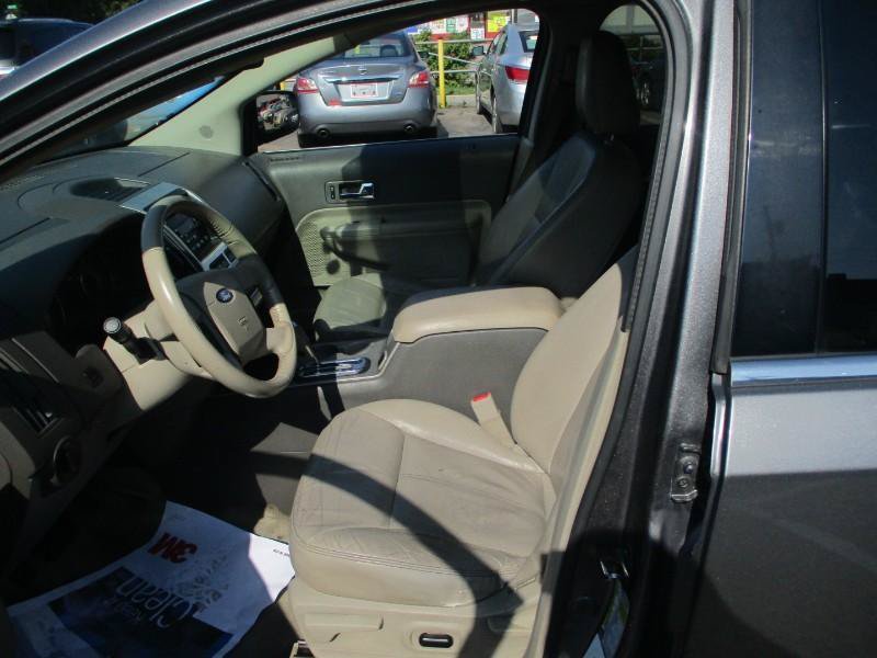 Used 2009 Ford Edge Limited FWD image 11
