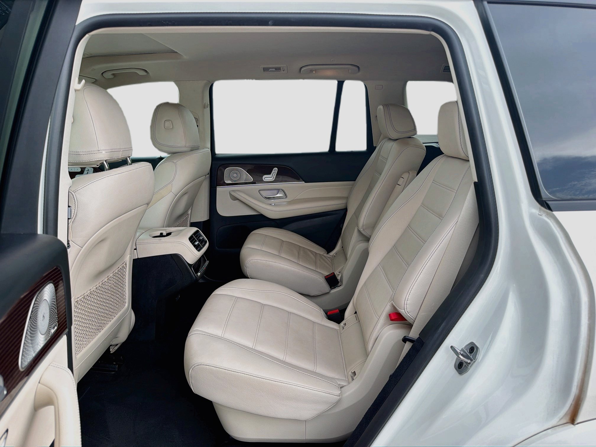 Used 2021 Mercedes-Benz GLS 580 4MATIC image 23