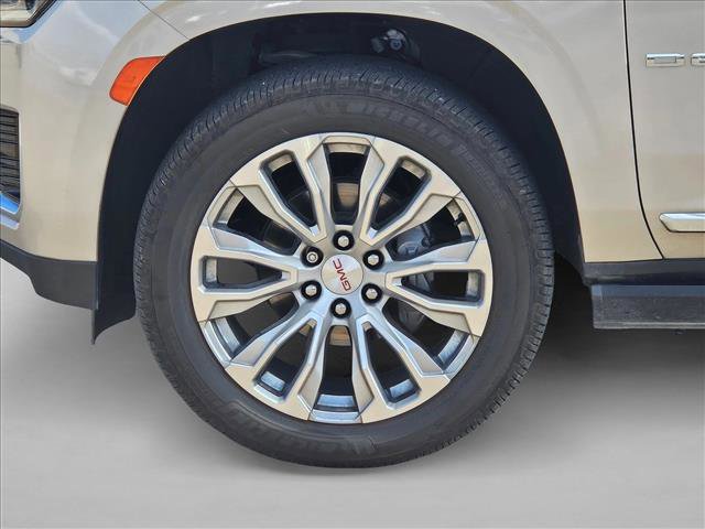 Used 2022 GMC Yukon XL Denali image 19
