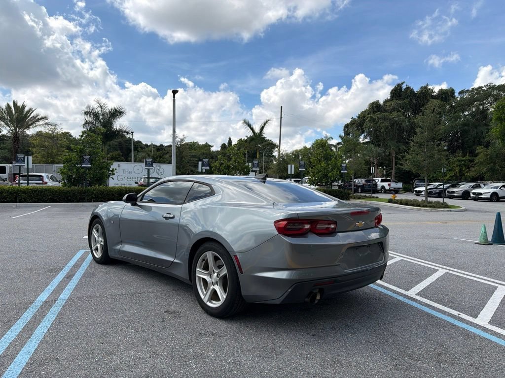 Used 2019 Chevrolet Camaro LT RWD image 7