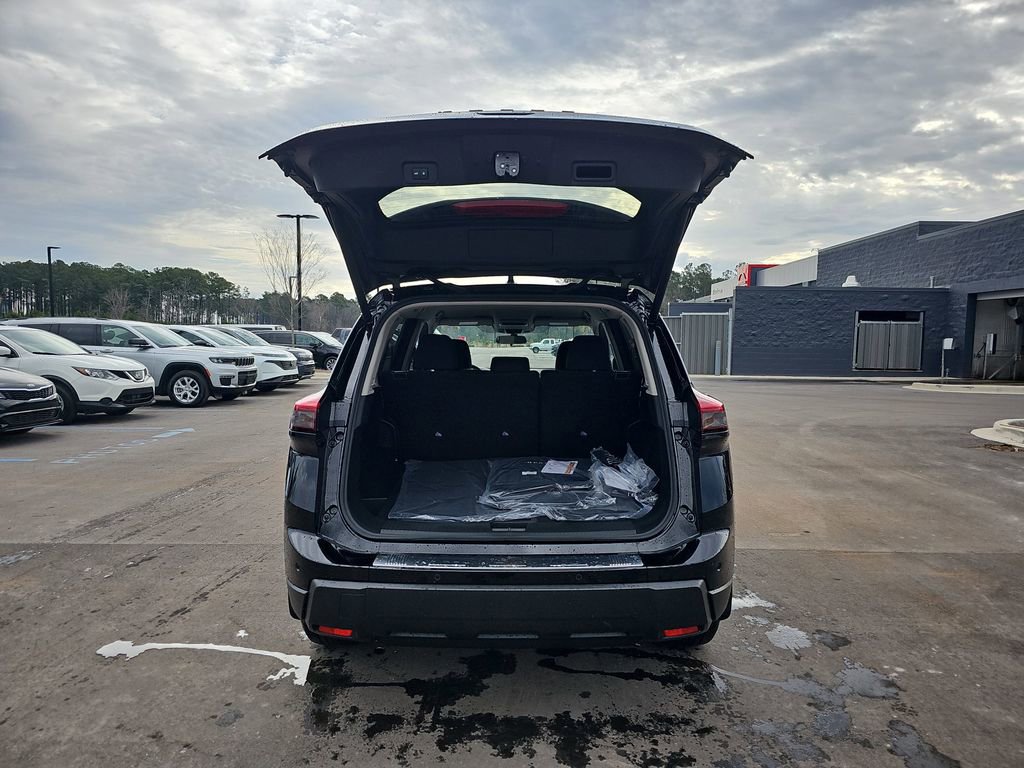 New 2026 Nissan Rogue SV FWD image 15
