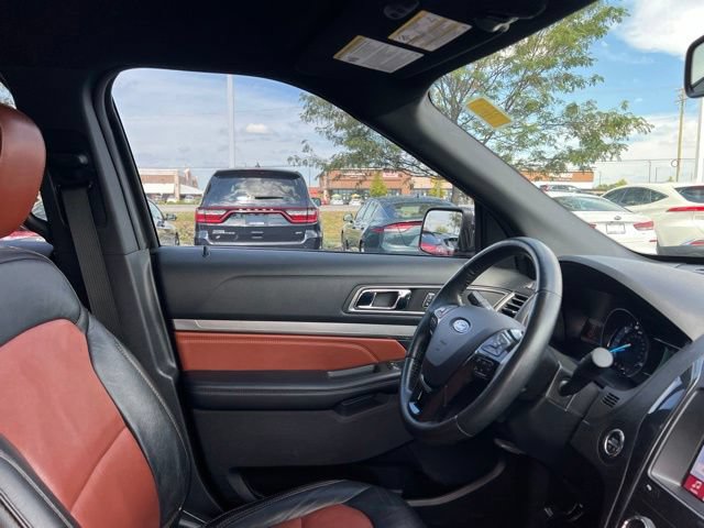 Used 2019 Ford Explorer XLT w/ Equipment Group 202A FWD image 37