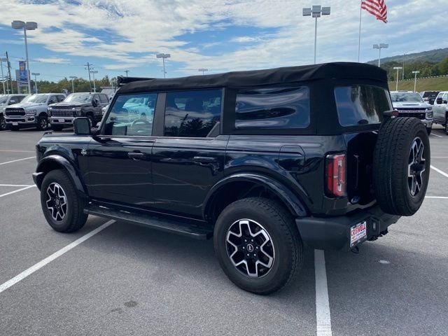 Used 2023 Ford Bronco Outer Banks image 3