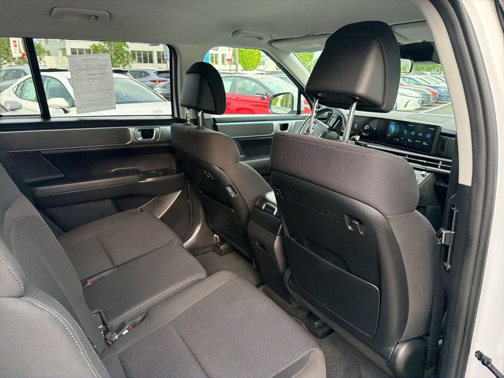 Used 2026 Hyundai Santa Fe SE AWD/4WD image 15