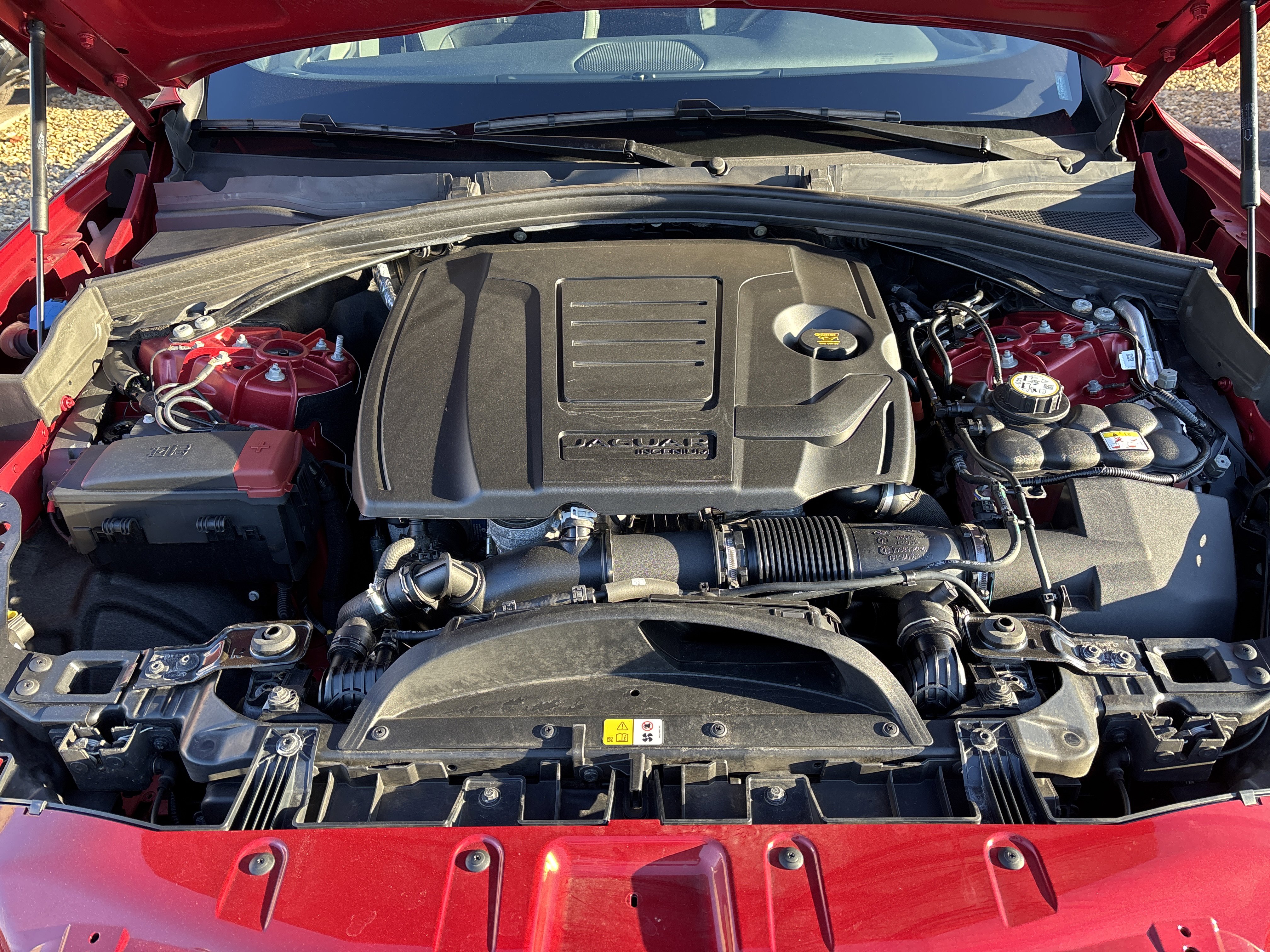 Certified 2025 Jaguar F-PACE R-Dynamic S image 25