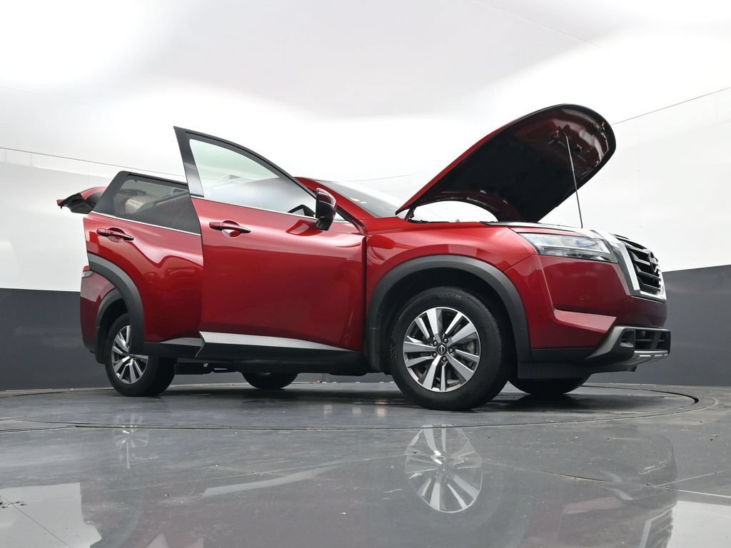 Used 2023 Nissan Pathfinder SL FWD image 47