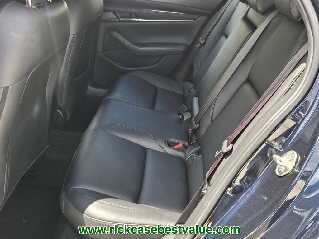 Used 2022 MAZDA MAZDA3 s FWD image 11