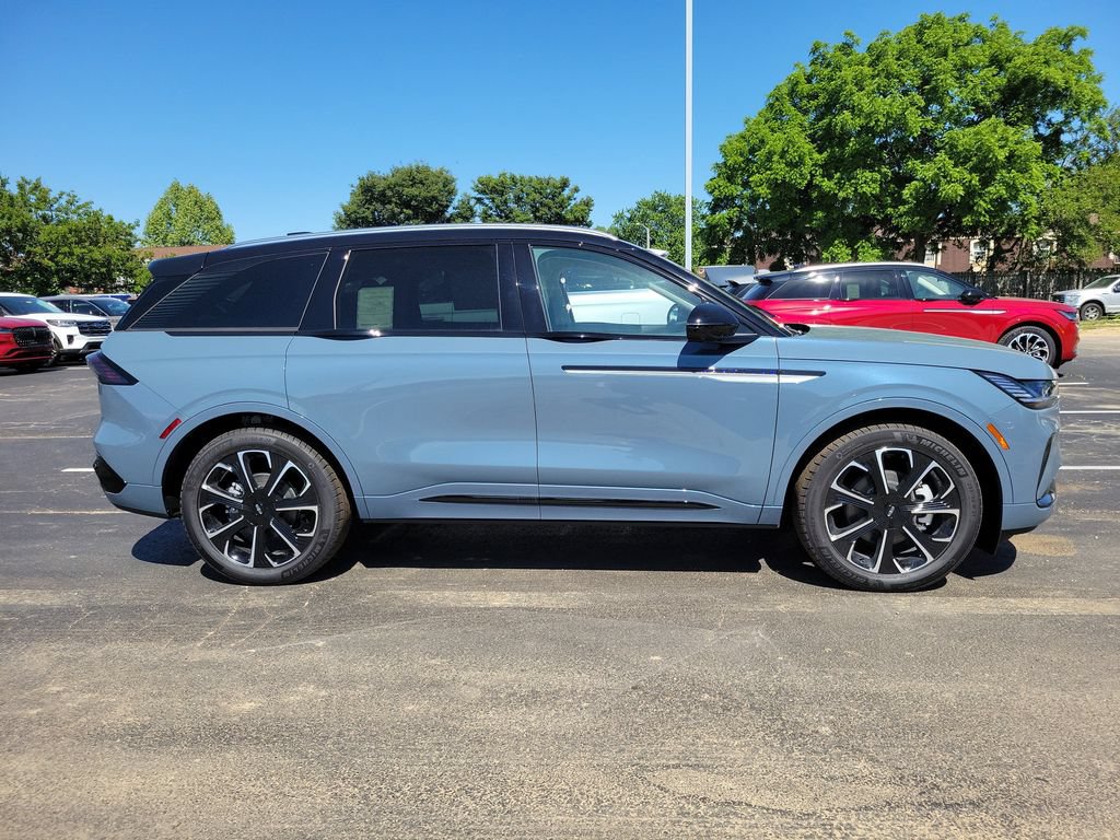 New 2026 Lincoln Nautilus Reserve AWD/4WD image 3