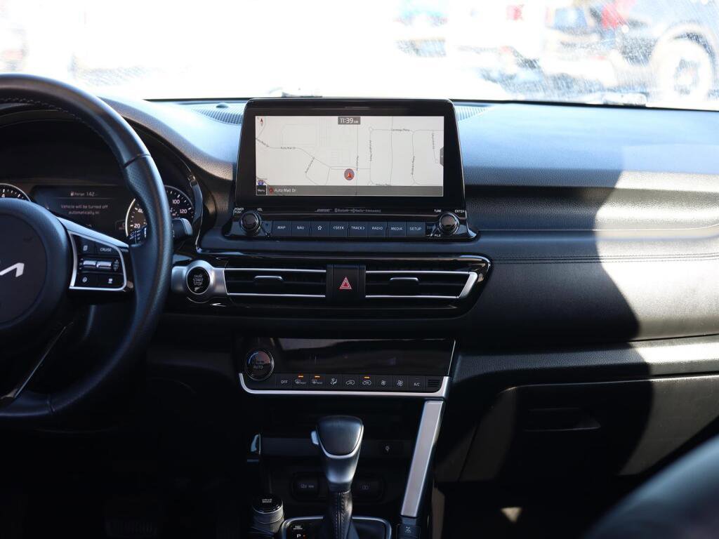 Used 2022 Kia Seltos SX w/ Sunroof Package image 11