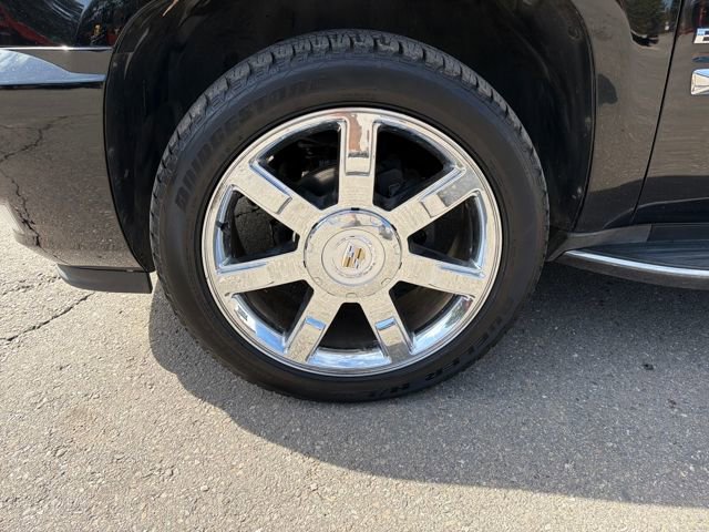 Used 2011 Cadillac Escalade EXT Luxury image 35