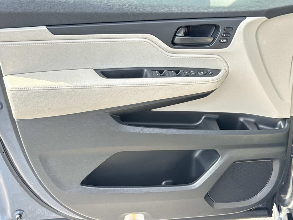 Used 2026 Honda Odyssey EX-L image 18